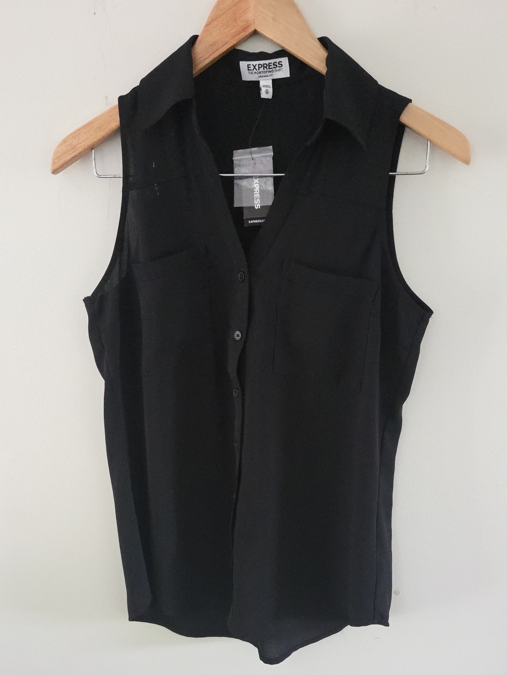 NWT Express Portofino Black Sleeveless Button-Front Collared Blouse